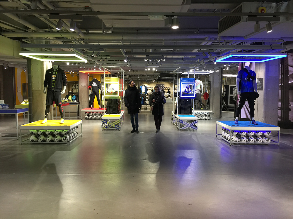 adidas flagship store champs elysees